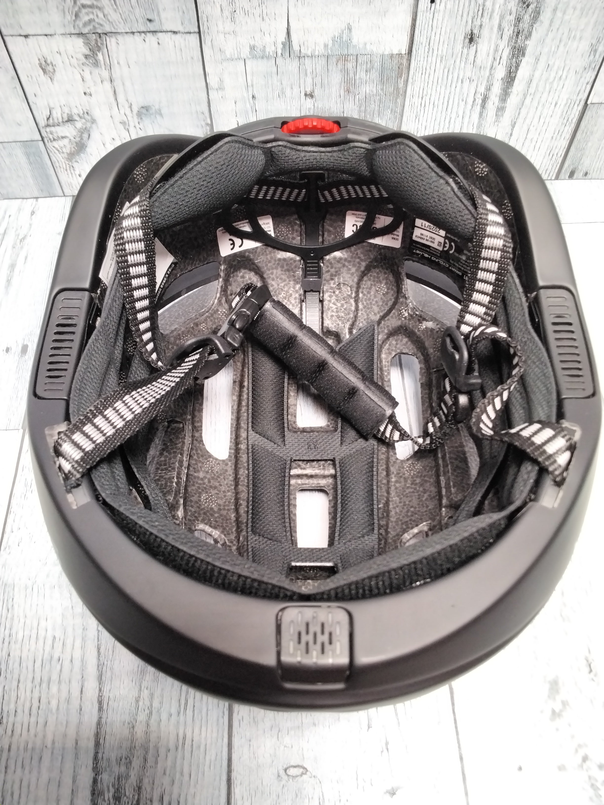 Sena R1 Smart Cycling Helmet SMALL Bluetooth Technology 4-Way Intercom *TESTED* (7876354965742)